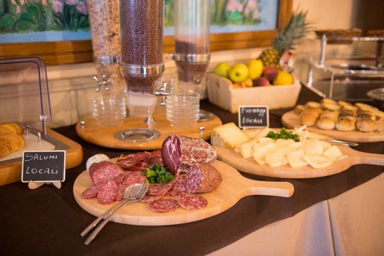 Hotel Iris Pescasseroli Ngoại thất bức ảnh